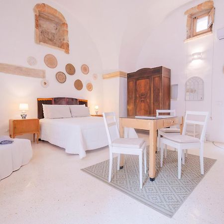 Historia- Dimore Corte Chiesa Corigliano dʼOtranto Dış mekan fotoğraf