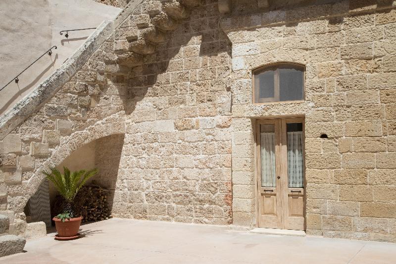 Historia- Dimore Corte Chiesa Corigliano dʼOtranto Dış mekan fotoğraf